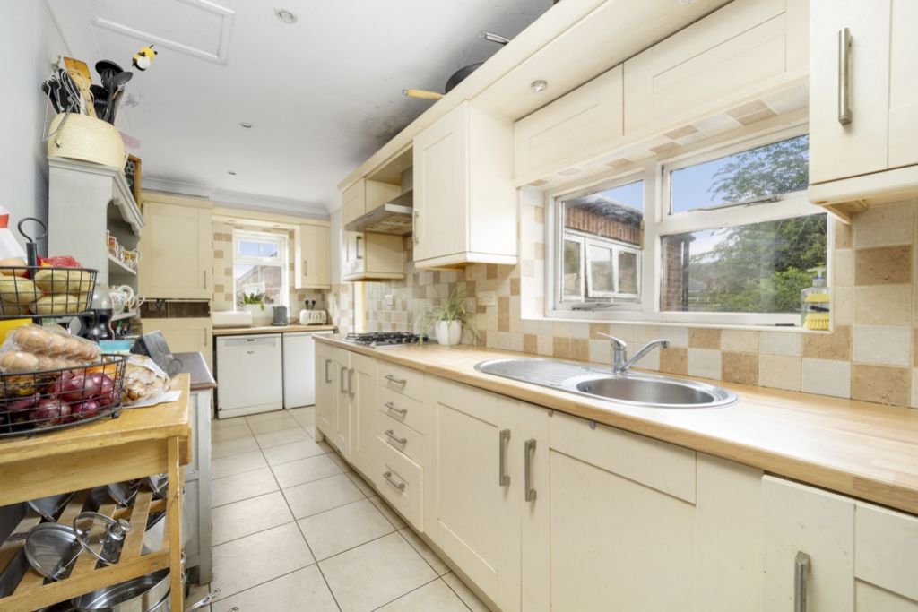 Property photo 2 of 22 Birch Tree House (Swineshead)-10