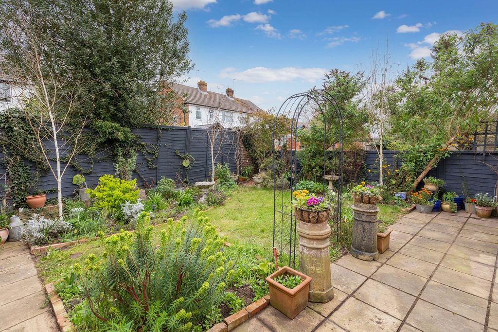 Property photo 2 of 18