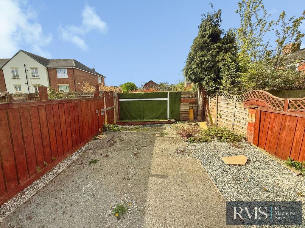 Property photo 2 of 8 Photo 7