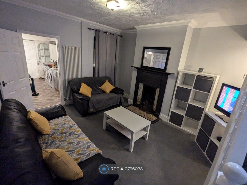 Property photo 3 of 17