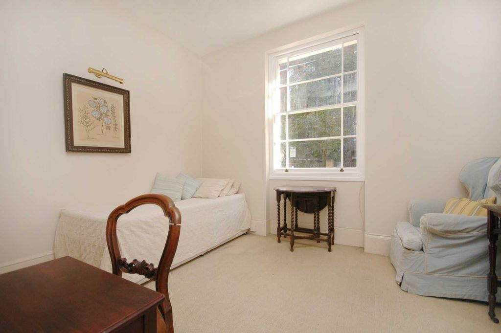 Property photo 3 of 5