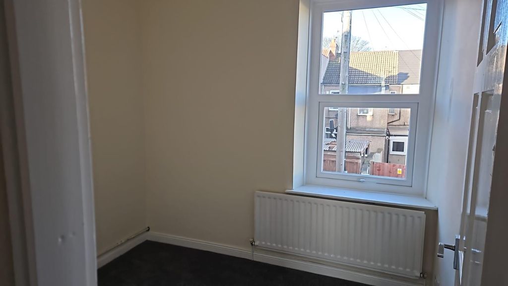 Property photo 2 of 6 Photo-2025-12-08-13-20-16.Jpg