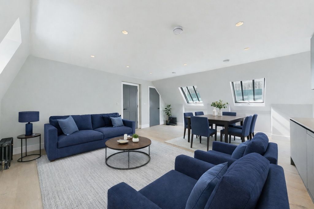 Property photo 1 of 13 4878501