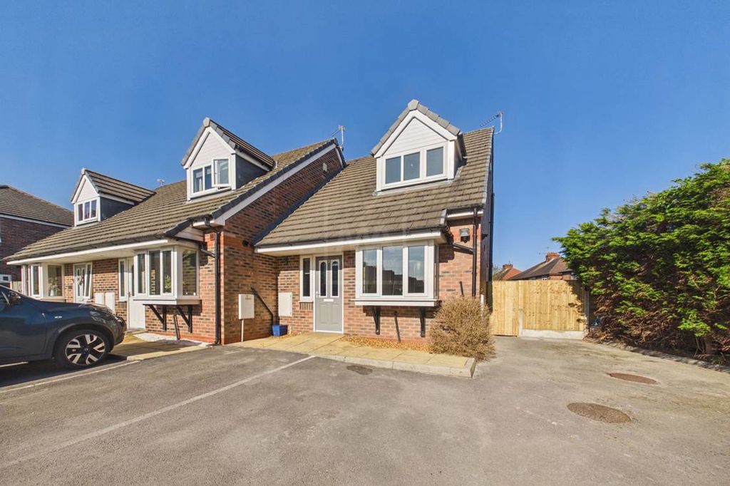 Property photo 1 of 8 Front