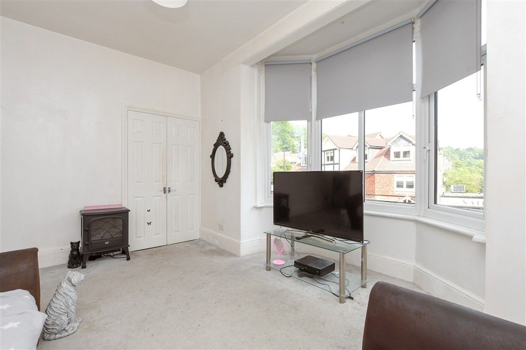 Property photo 1 of 9 Lounge/Diner