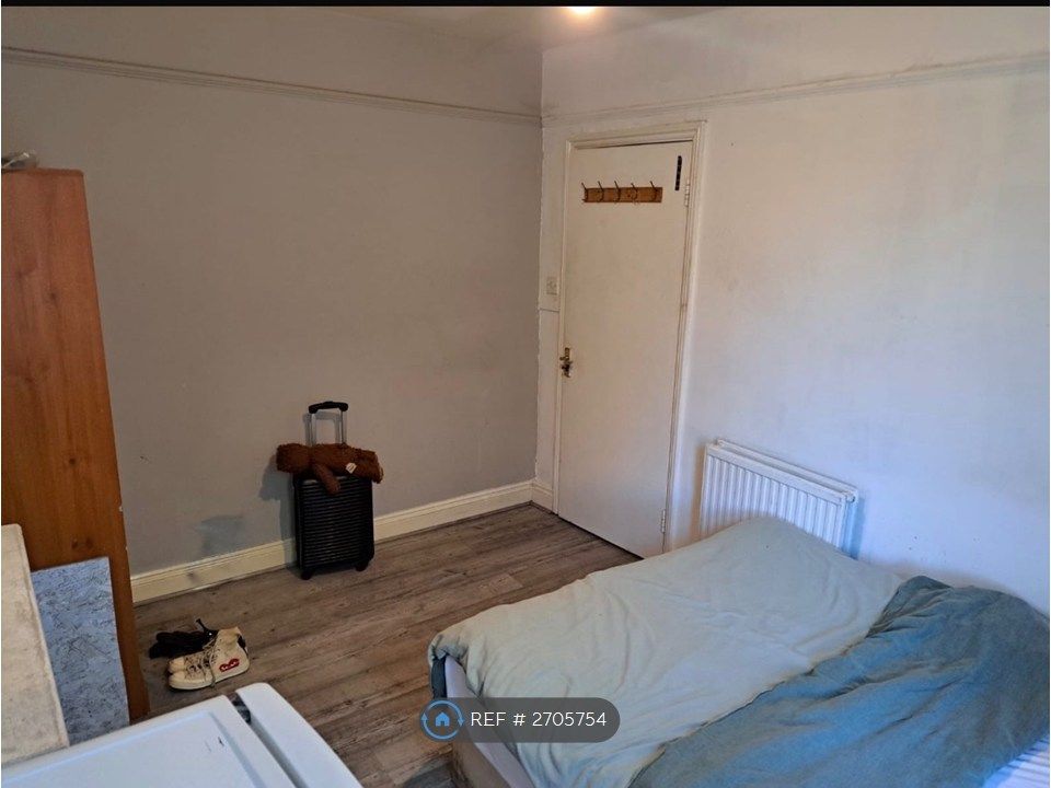 Property photo 3 of 3