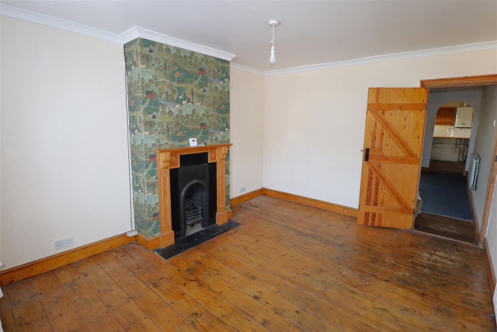 Property photo 3 of 14 Lounge 1.Jpg