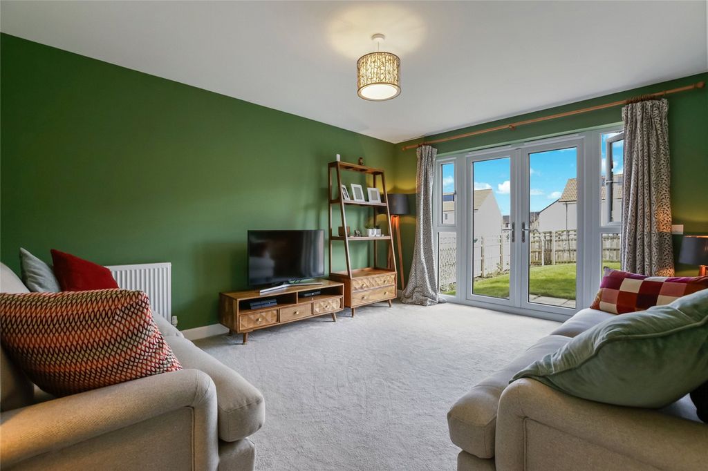 Property photo 2 of 20 Picture No. 03