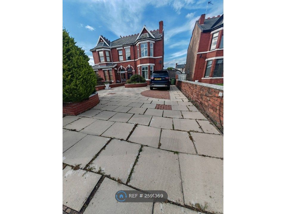 Property photo 3 of 16