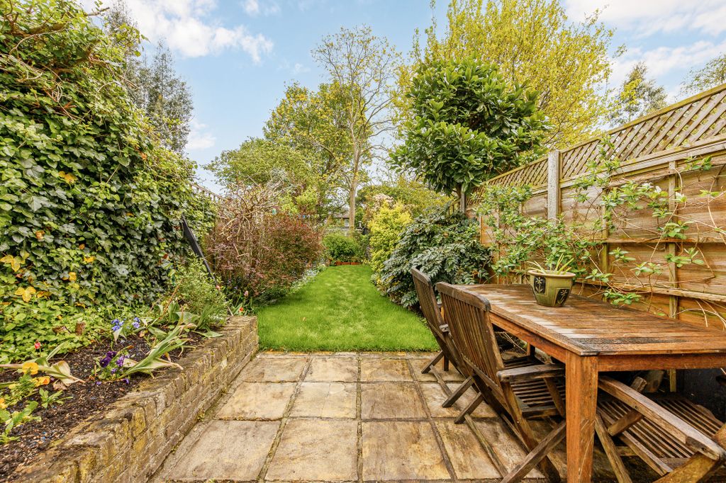 Property photo 3 of 16 Enfield Road (8)