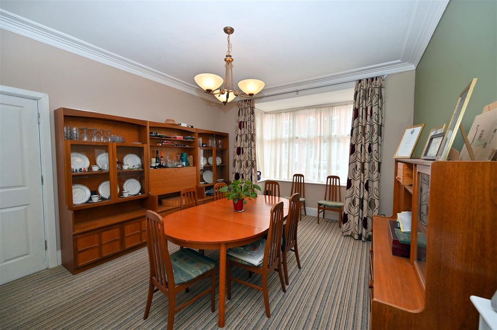 Property photo 2 of 24 Dining 2.Jpg