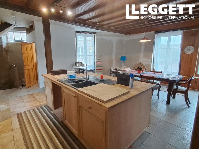 Property photo 3 of 10