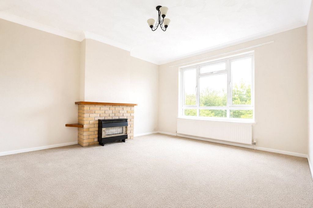 Property photo 2 of 10 Picture No. 17