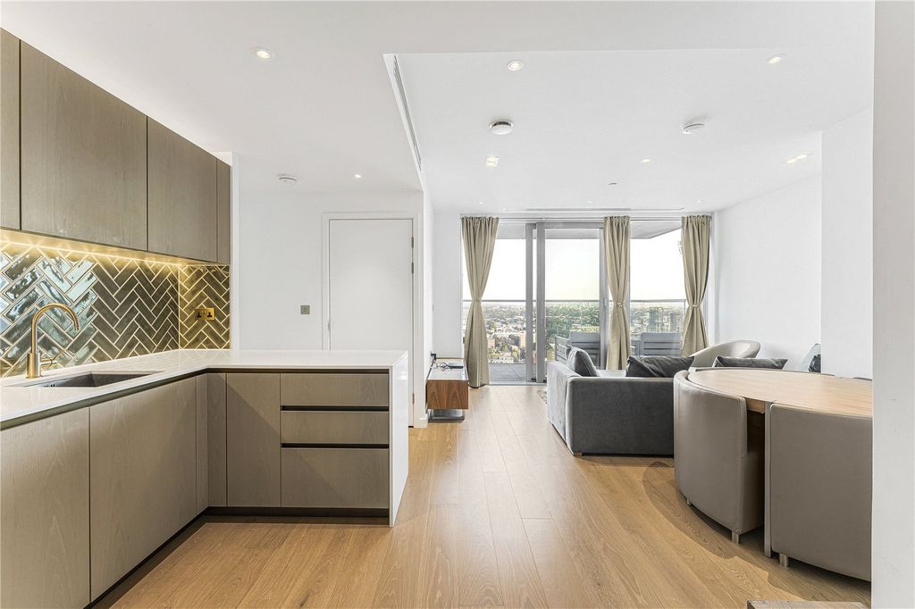 Property photo 1 of 22 Picture No. 15