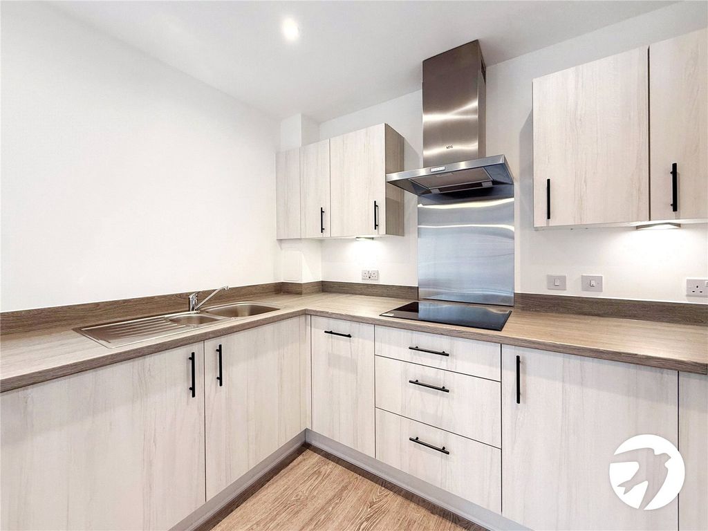 Property photo 2 of 15 Kitchen