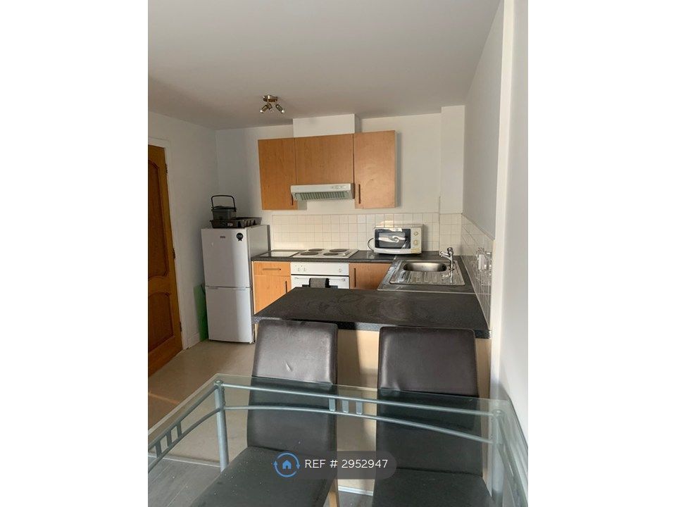 Property photo 2 of 8