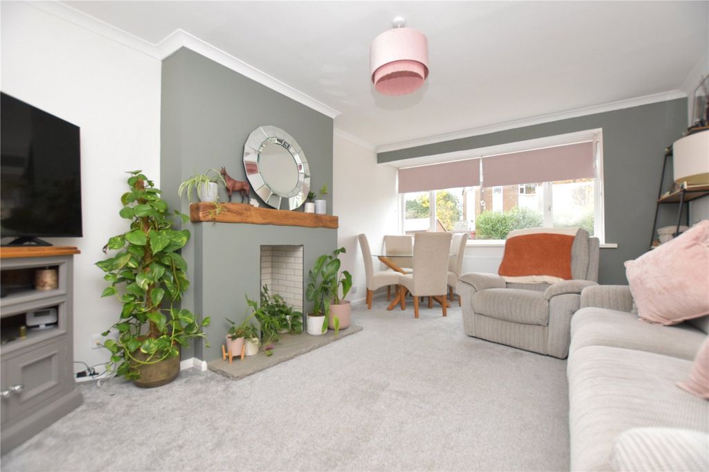 Property photo 2 of 22 Picture No. 16