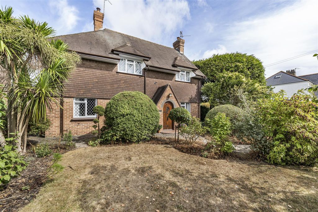 Property photo 1 of 30