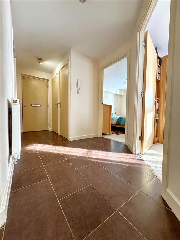 Property photo 3 of 11 Hallway.Jpg