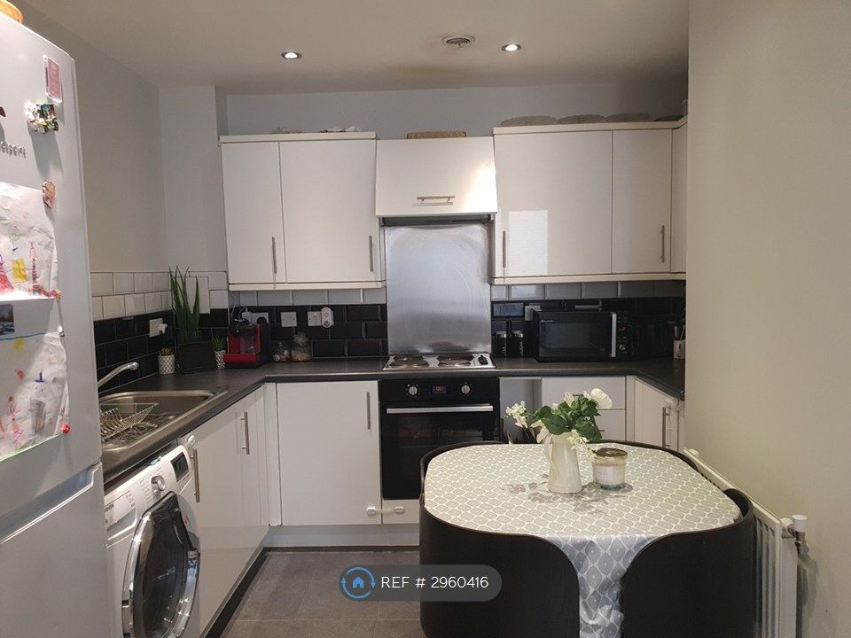 Property photo 2 of 5 Kitchen