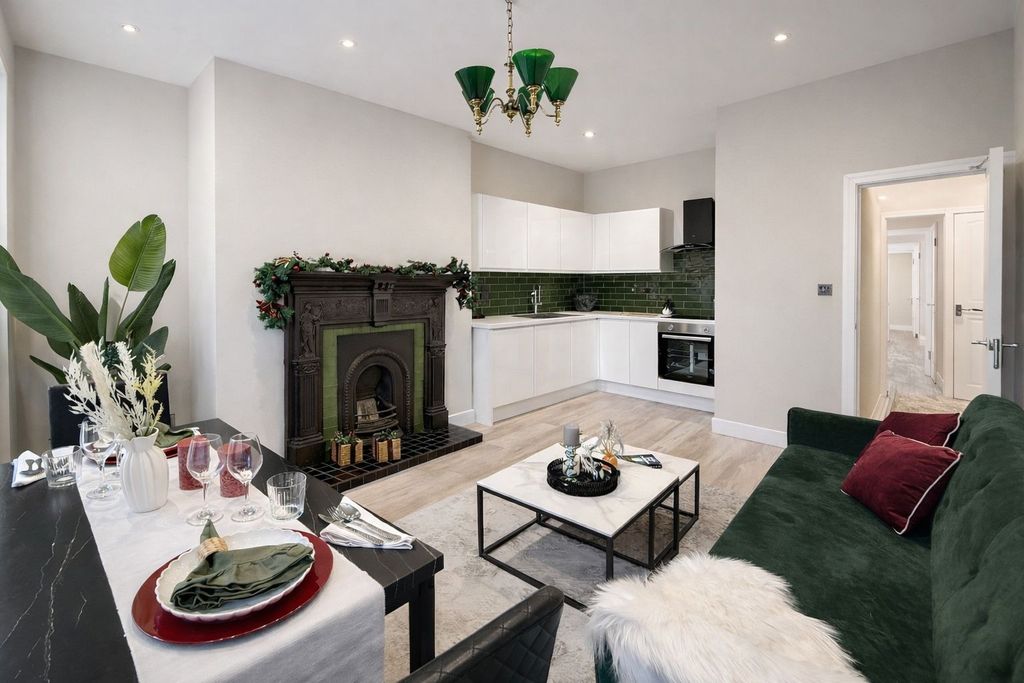 Property photo 2 of 11 4600802