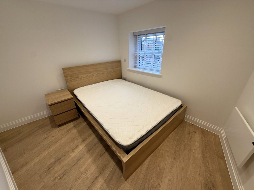 Property photo 3 of 4 Picture No. 02