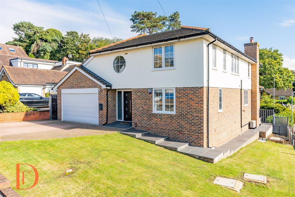 Property photo 1 of 41