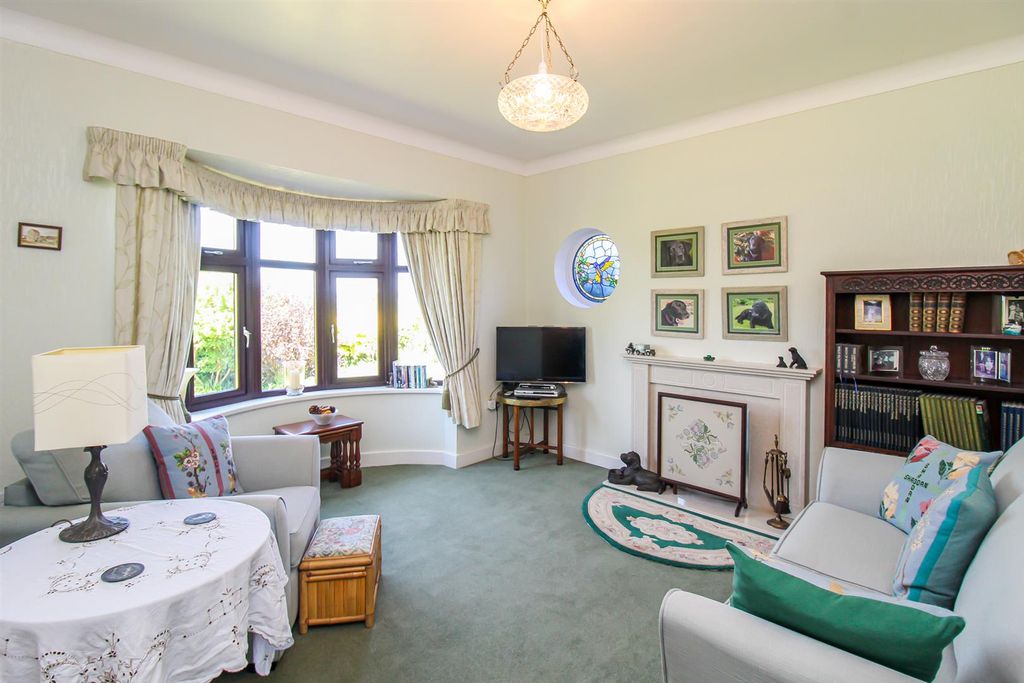 Property photo 2 of 19