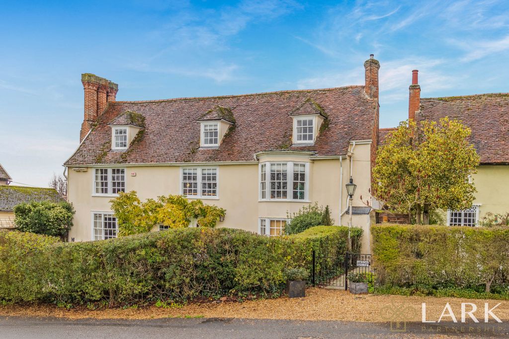 Property photo 2 of 50 8669044-Exteriorwm04-V2-800