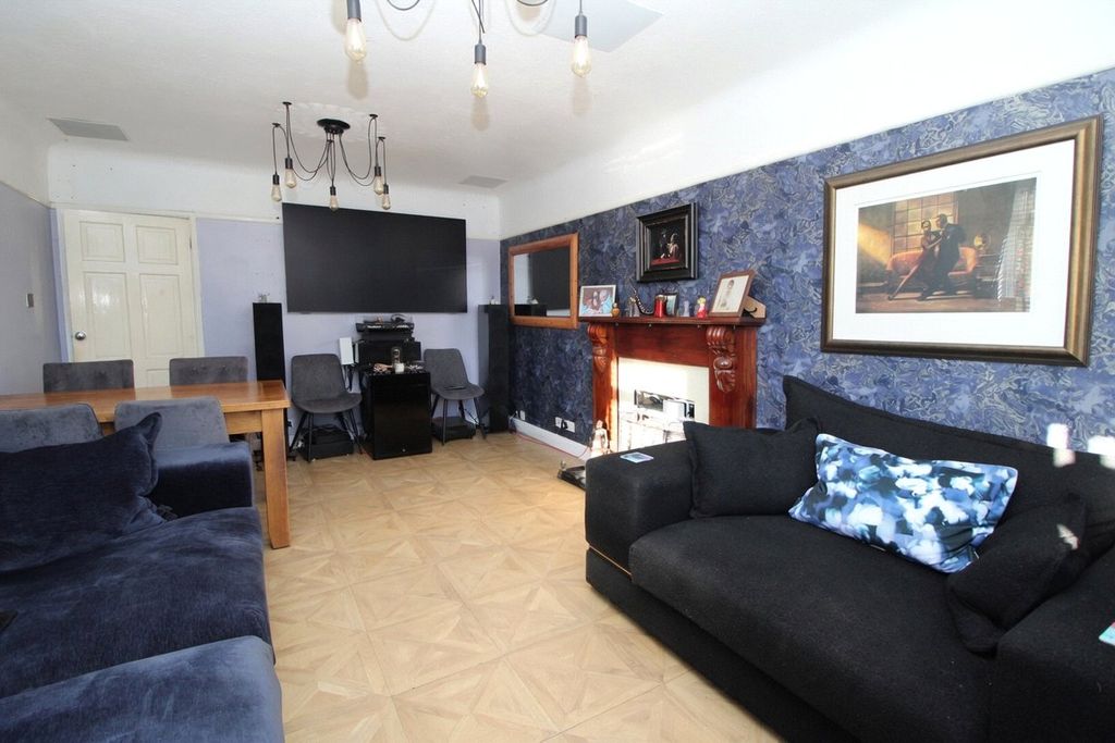 Property photo 2 of 15 Picture No. 46