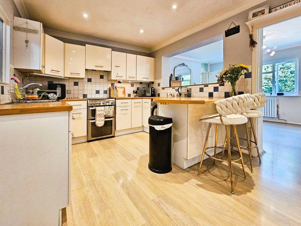 Property photo 3 of 23 Picture No. 58