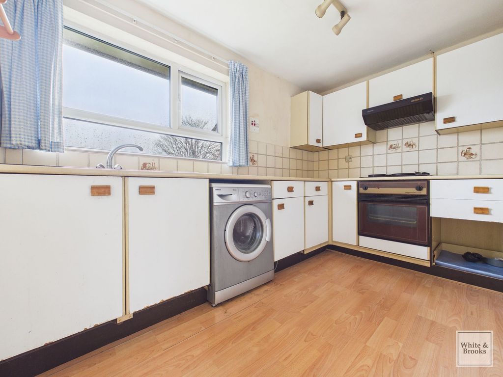 Property photo 3 of 8