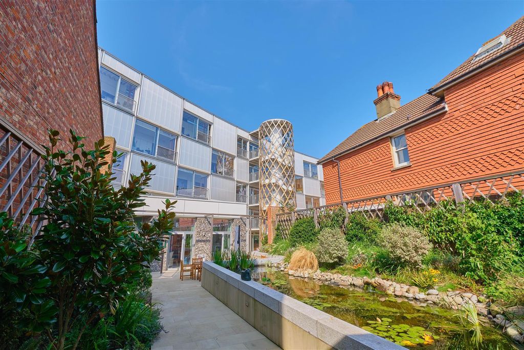 Property photo 1 of 8 Front Elevation