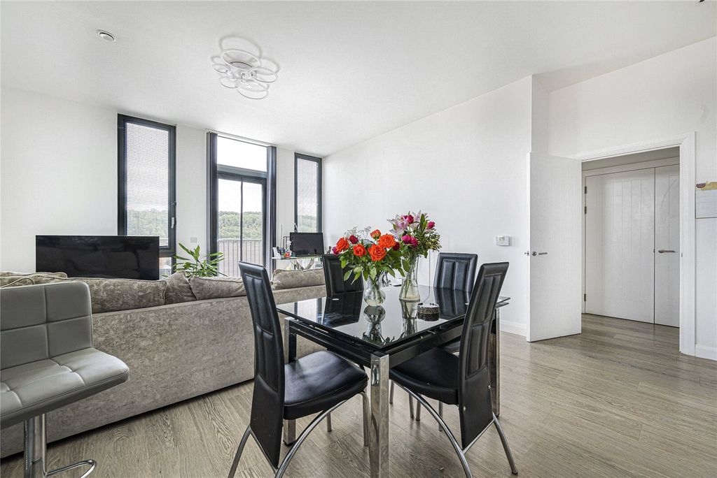 Property photo 2 of 25 Open Plan Living