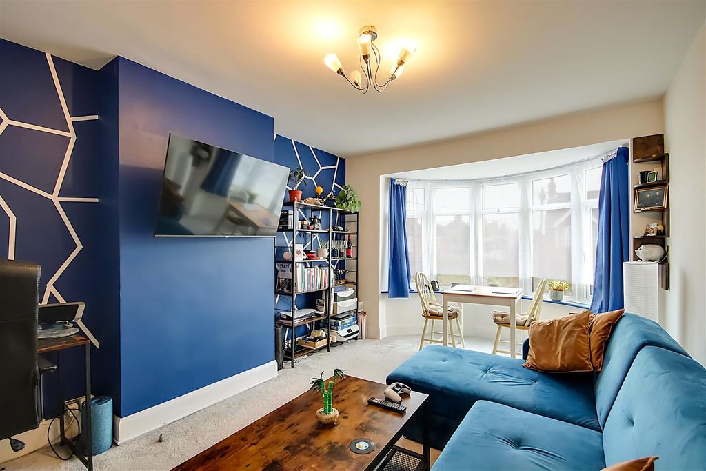 Property photo 2 of 10 Img_0044-Img_0046.Jpg