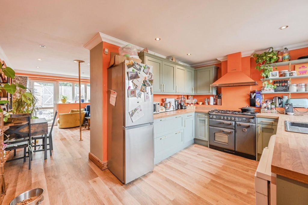 Property photo 2 of 22 17Smithfieldrise-1.Jpg