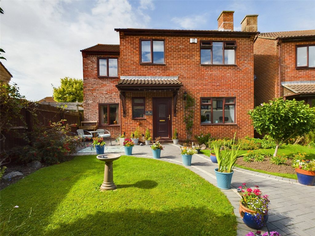 Property photo 1 of 23 Picture No. 28