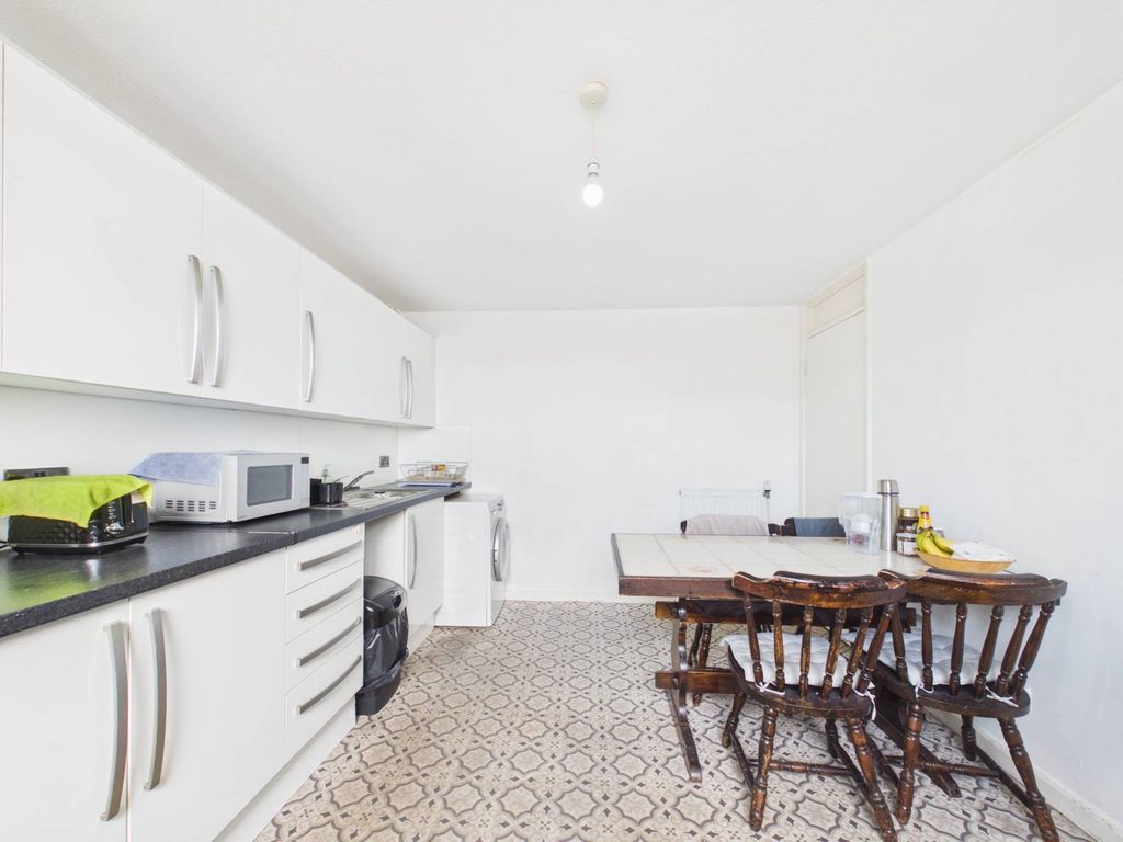 Property photo 2 of 13 Picture No. 04