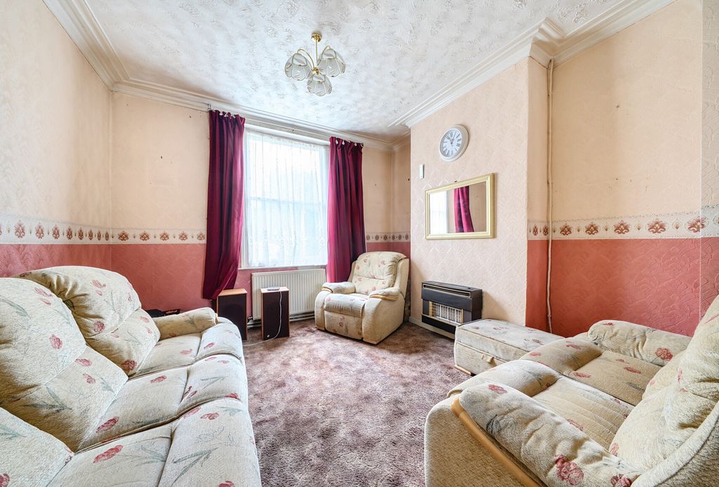 Property photo 3 of 13 1343372-3-68A729F...