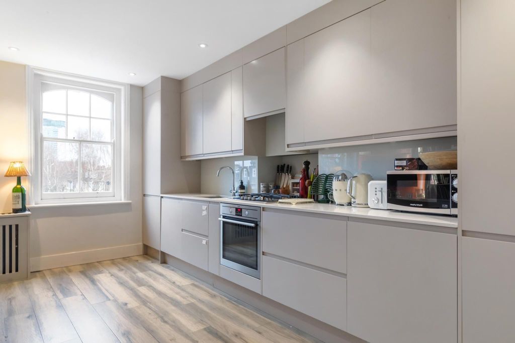 Property photo 2 of 12 Image