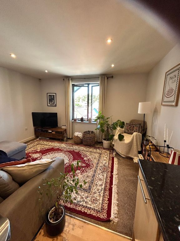 Property photo 3 of 7