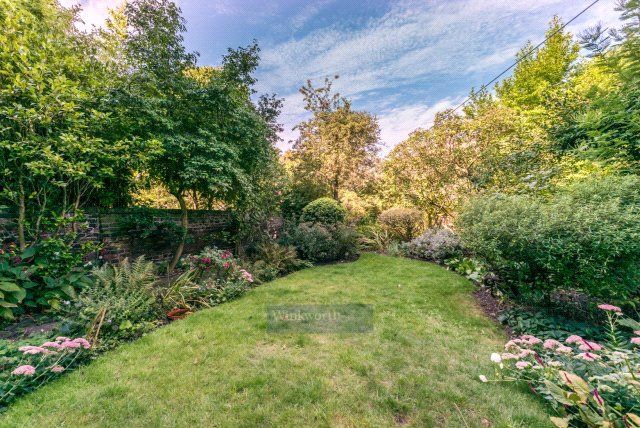 Property photo 2 of 28 Picture No. 46