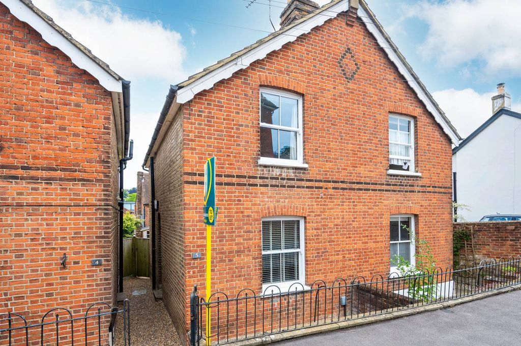 Property photo 1 of 7