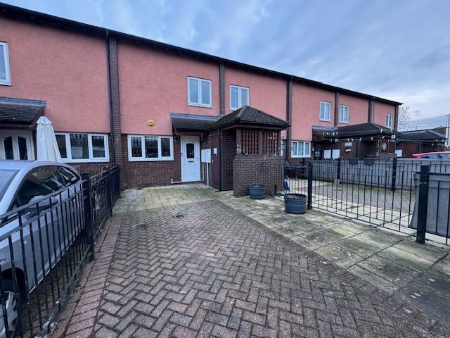 Property photo 1 of 13 Photograph 1