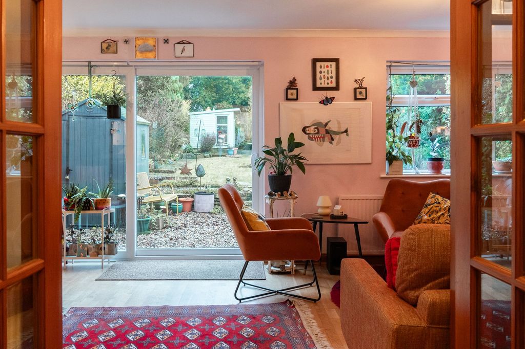 Property photo 3 of 34