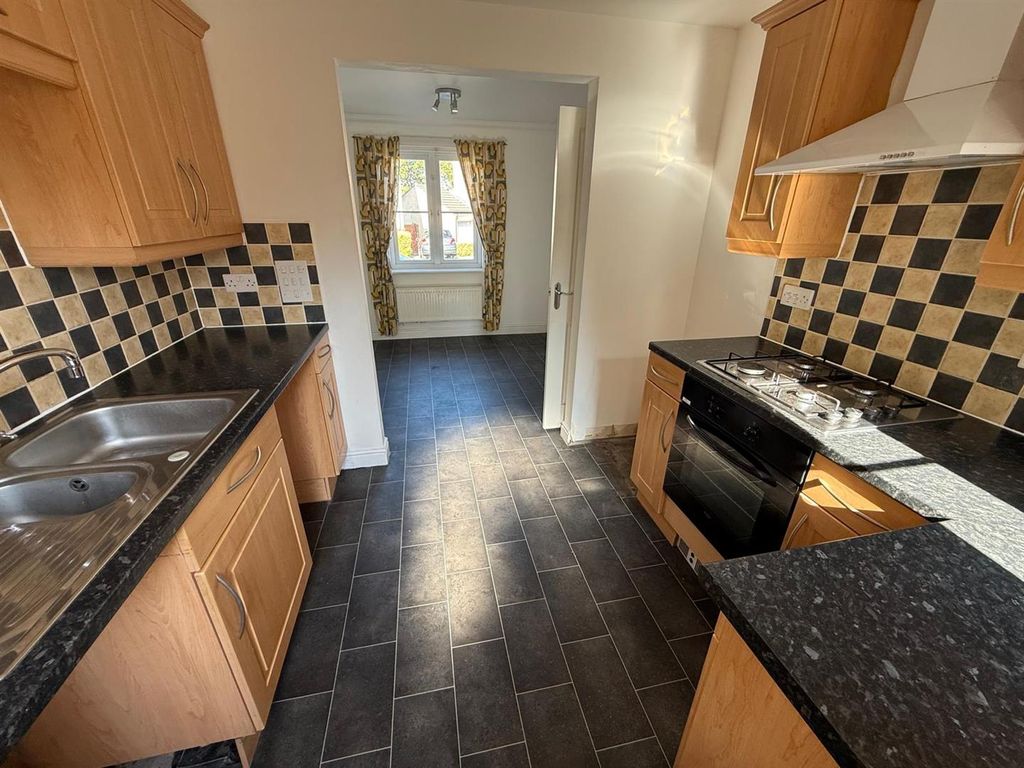 Property photo 3 of 13 1000060107.Jpg