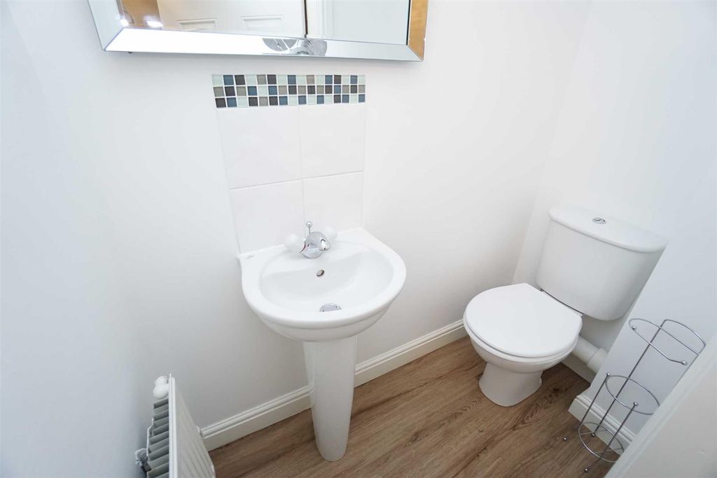Property photo 3 of 24