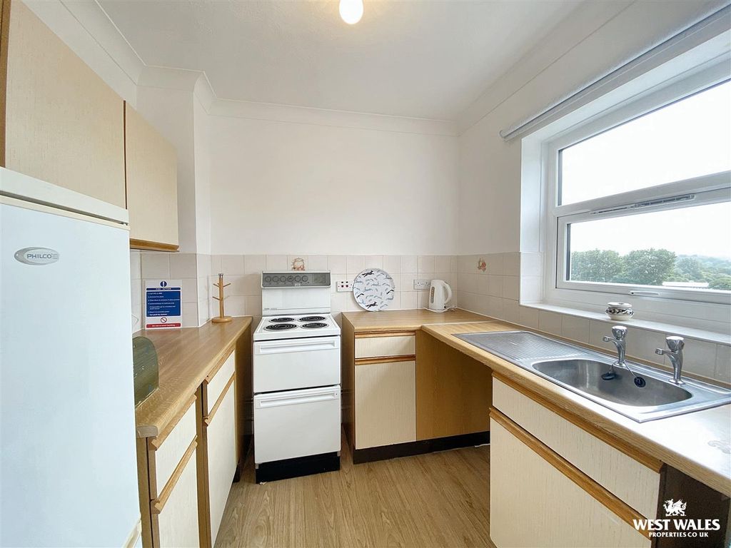Property photo 3 of 14 Img_5175.Jpg