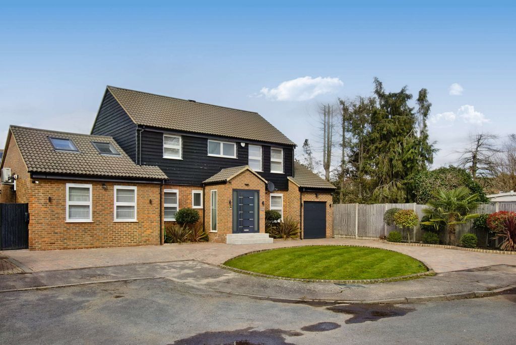 Property photo 1 of 13