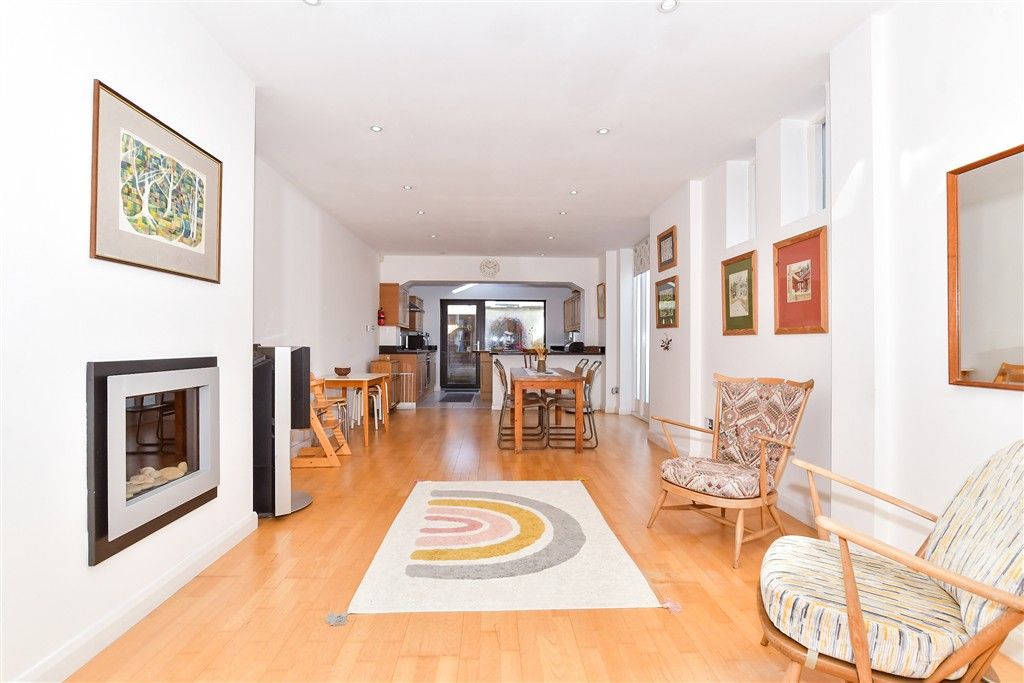 Property photo 1 of 11 Lounge/Kitchen/Diner